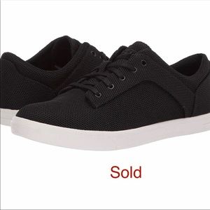 UGG men’s Bueller hyperwave sneakers new